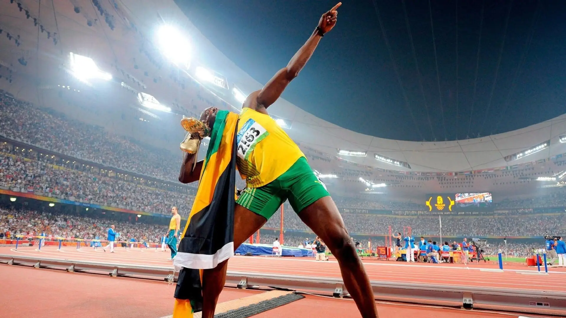 阿根廷世预赛战胜智利和哥伦比亚，巩固榜首，阿根廷与智利世预赛直播